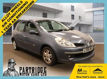 Renault Clio 1.4 16v Privilege Hatchback 5dr Petrol Manual (158 g/km, 98 bhp)