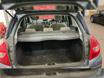 RENAULT CLIO 1.4 16v Privilege Hatchback 5dr Petrol Manual (158 g/km, 98 bhp)