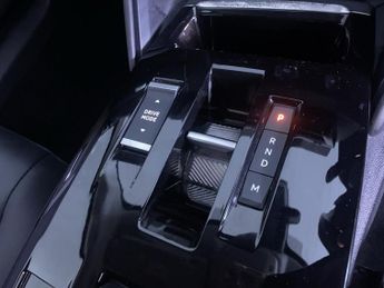 CITROEN C4 1.2 PureTech Shine Hatchback 5dr Petrol EAT8 Euro 6 (s/s) (130 p