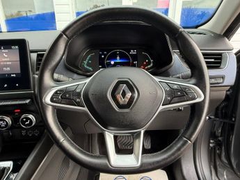 RENAULT ARKANA 1.6 E-TECH Iconic SUV 5dr Petrol Hybrid Auto 2WD Euro 6 (s/s) (1