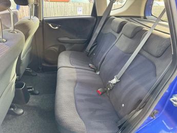 HONDA JAZZ 1.4 i-VTEC ES Hatchback 5dr Petrol CVT Euro 5 (99 ps)