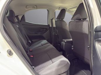 TOYOTA YARIS 1.5 VVT-h Design Hatchback 5dr Petrol Hybrid E-CVT Euro 6 (s/s) 