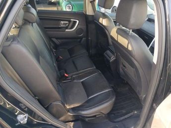 LAND ROVER DISCOVERY SPORT 2.0 TD4 SE Tech SUV 5dr Diesel Auto 4WD Euro 6 (s/s) (180 ps)