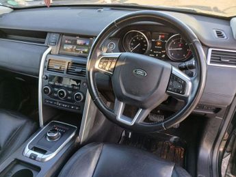 LAND ROVER DISCOVERY SPORT 2.0 TD4 SE Tech SUV 5dr Diesel Auto 4WD Euro 6 (s/s) (180 ps)