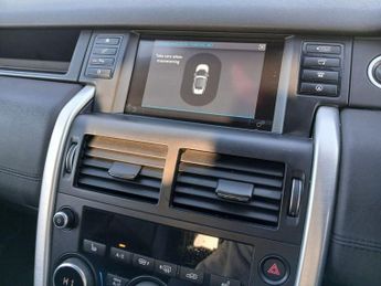 LAND ROVER DISCOVERY SPORT 2.0 TD4 SE Tech SUV 5dr Diesel Auto 4WD Euro 6 (s/s) (180 ps)