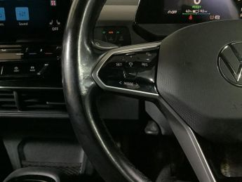 VOLKSWAGEN ID.3 Pro 58kWh Life Hatchback 5dr Electric Auto (145 ps)