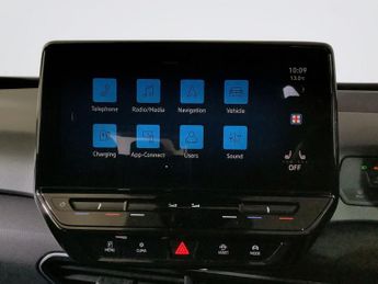 VOLKSWAGEN ID.3 Pro 58kWh Life Hatchback 5dr Electric Auto (145 ps)