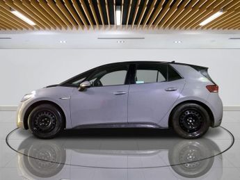 VOLKSWAGEN ID.3 Pro 58kWh Life Hatchback 5dr Electric Auto (145 ps)