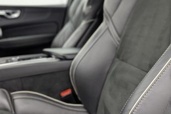 VOLVO XC60 2.0 T5 R-Design SUV 5dr Petrol Auto AWD Euro 6 (s/s) (250 ps)