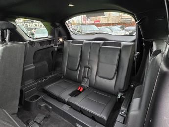 LAND ROVER DISCOVERY SPORT 2.0 TD4 Landmark SUV 5dr  7 SEATER Diesel AUTOMATIC 4WD Euro 6 (