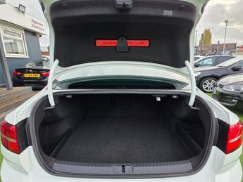 VOLKSWAGEN PASSAT 2.0 TDI GT Saloon 4dr Diesel AUTOMATIC  Euro 6 (s/s) (190 ps)