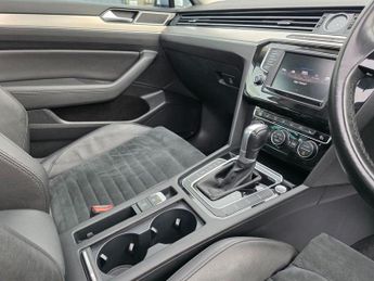 VOLKSWAGEN PASSAT 2.0 TDI GT Saloon 4dr Diesel AUTOMATIC  Euro 6 (s/s) (190 ps)