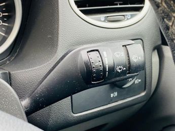 FORD FOCUS 1.8 Zetec Hatchback 5dr Petrol Manual (169 g/km, 123 bhp)