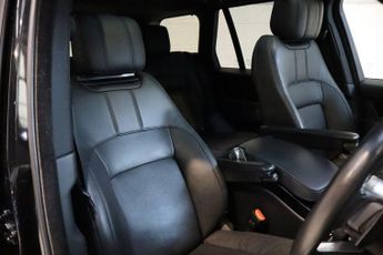 LAND ROVER RANGE ROVER 3.0 SD V6 Vogue SUV 5dr Diesel Auto 4WD Euro 6 (s/s) (275 ps)