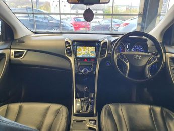 HYUNDAI I30 1.6 CRDi Blue Drive Premium Tourer 5dr Diesel DCT Euro 6 (s/s) (