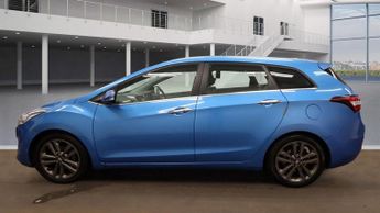 HYUNDAI I30 1.6 CRDi Blue Drive Premium Tourer 5dr Diesel DCT Euro 6 (s/s) (