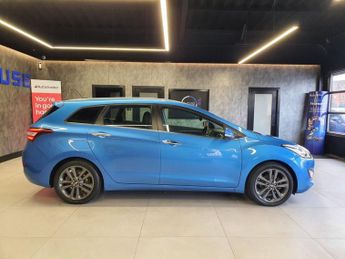 HYUNDAI I30 1.6 CRDi Blue Drive Premium Tourer 5dr Diesel DCT Euro 6 (s/s) (