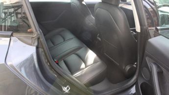 TESLA Model 3 Standard Range Plus Saloon 4dr Electric Auto RWD (241 bhp)