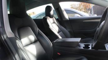 TESLA Model 3 Standard Range Plus Saloon 4dr Electric Auto RWD (241 bhp)