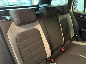 VOLKSWAGEN GOLF 2.0 TSI BlueMotion Tech R Estate 5dr Petrol DSG 4MOTION Euro 6 (