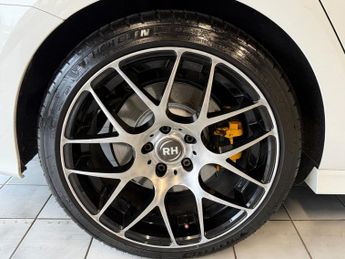 VOLKSWAGEN GOLF 2.0 TSI BlueMotion Tech R Estate 5dr Petrol DSG 4MOTION Euro 6 (