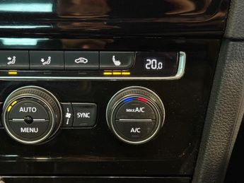 VOLKSWAGEN GOLF 2.0 TSI BlueMotion Tech R Estate 5dr Petrol DSG 4MOTION Euro 6 (