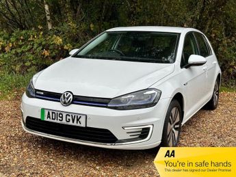 Volkswagen Golf 35.8kWh e-Golf Hatchback 5dr Electric Auto (136 ps)