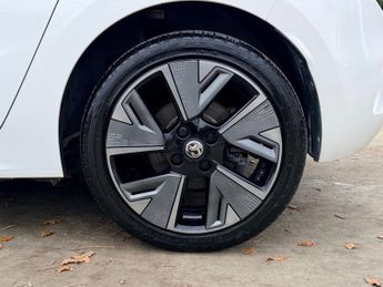 VAUXHALL Corsa Electric 50kWh Elite Nav Premium Hatchback 5dr Electric Auto (7.4Kw Charg