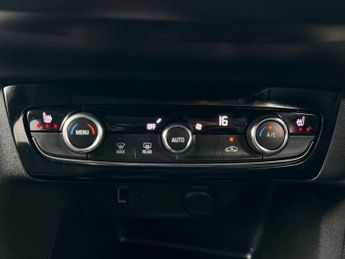 VAUXHALL Corsa Electric 50kWh Elite Nav Premium Hatchback 5dr Electric Auto (7.4Kw Charg