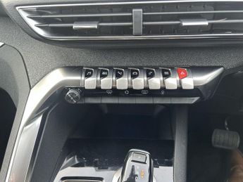 PEUGEOT 3008 1.6 PureTech Allure SUV 5dr Petrol EAT Euro 6 (s/s) (180 ps)
