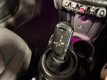 MINI HATCH 1.5 Cooper Hatchback 3dr Petrol Steptronic Euro 6 (s/s) (136 ps)