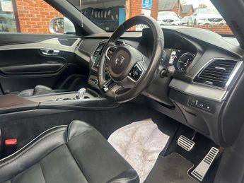 VOLVO XC90 2.0h T8 Twin Engine 10.4kWh R-Design SUV 5dr Petrol Plug-in Hybr