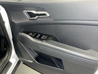 KIA SPORTAGE 1.6 h T-GDi 3 SUV 5dr Petrol Hybrid Auto Euro 6 (s/s) (226 bhp)