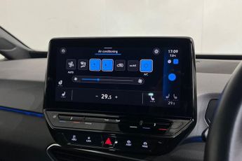 VOLKSWAGEN ID.3 Pro Performance 58kWh Life Hatchback 5dr Electric Auto (204 ps) 