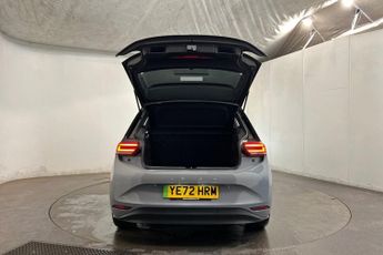 VOLKSWAGEN ID.3 Pro Performance 58kWh Life Hatchback 5dr Electric Auto (204 ps) 