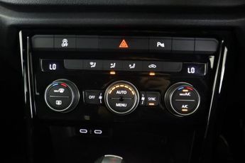 VOLKSWAGEN T-ROC 1.5 TSI EVO Black Edition DSG Euro 6 (s/s) 5dr