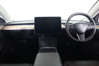 TESLA Model 3 Standard Range Plus Auto RWD 4dr