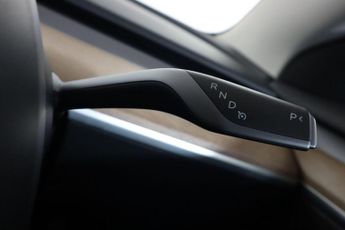 TESLA Model 3 Standard Range Plus Auto RWD 4dr