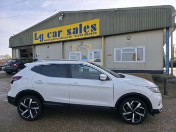 Nissan Qashqai 1.3 DIG-T N-Motion SUV 5dr Petrol Manual Euro 6 (s/s) (140 ps)
