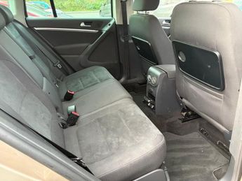 VOLKSWAGEN TIGUAN 2.0 TDI BlueMotion Tech Match SUV 5dr Diesel DSG 4WD Euro 5 (s/s