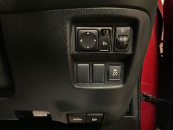 NISSAN JUKE 1.6 n-tec SUV 5dr Petrol CVT Euro 5 (117 ps)