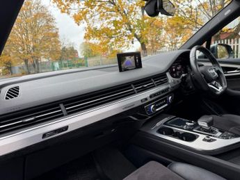 AUDI Q7 3.0 TDI V6 S line SUV 5dr Diesel Tiptronic quattro Euro 6 (s/s) 