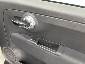 FIAT 500 1.2 Lounge Hatchback 3dr Petrol Dualogic Euro 4 (69 bhp)