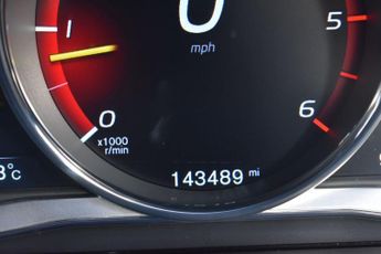 VOLVO XC60 2.4 D5 SE Lux Nav SUV 5dr Diesel Manual AWD Euro 5 (s/s) (215 ps