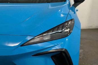 MG MG 4 64kWh SE Long Range Hatchback 5dr Electric Auto (203 ps) Adaptiv