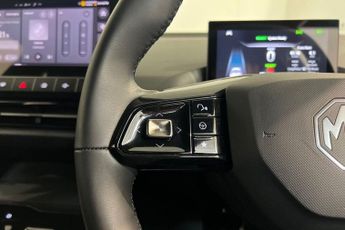 MG MG 4 64kWh SE Long Range Hatchback 5dr Electric Auto (203 ps) Adaptiv