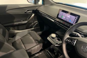 MG MG 4 64kWh SE Long Range Hatchback 5dr Electric Auto (203 ps) Adaptiv