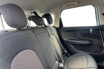 MINI COUNTRYMAN 1.5 Cooper Classic SUV 5dr Petrol Steptronic Euro 6 (s/s) (136 p