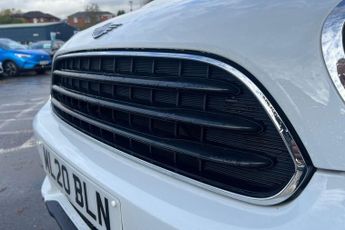 MINI COUNTRYMAN 1.5 Cooper Classic SUV 5dr Petrol Steptronic Euro 6 (s/s) (136 p