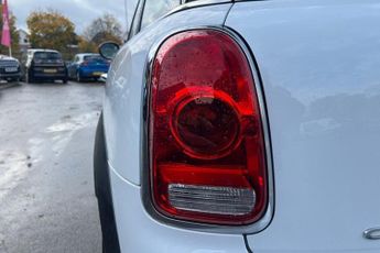 MINI COUNTRYMAN 1.5 Cooper Classic SUV 5dr Petrol Steptronic Euro 6 (s/s) (136 p